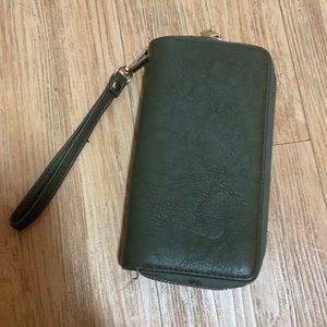 3/$10 - Army green wallet clutch